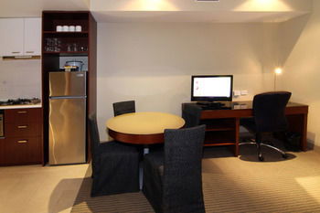 Quality Hotel Batman's Hill On Collins - ACT Tourism 21