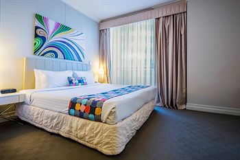 Seasons Harbour Plaza - ACT Tourism 8