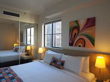 Seasons Harbour Plaza - ACT Tourism 13