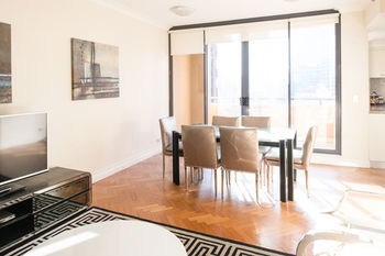 Seasons Harbour Plaza - ACT Tourism 30