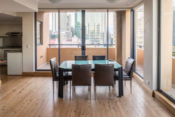 Seasons Harbour Plaza - ACT Tourism 34