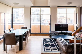 Seasons Harbour Plaza - ACT Tourism 37