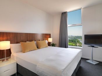 Adina Apartment Hotel Melbourne, Flinders Street - ACT Tourism 21