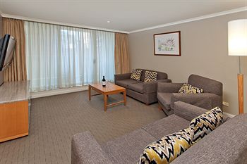 Radisson Hotel & Suites Sydney - ACT Tourism 12