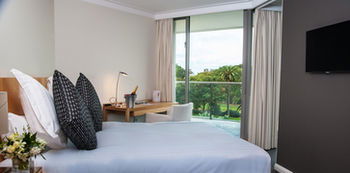 Pullman Quay Grand Sydney Harbour - ACT Tourism 3