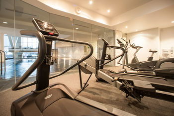 Pullman Quay Grand Sydney Harbour - ACT Tourism 5