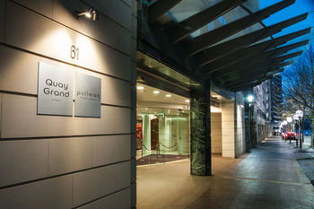 Pullman Quay Grand Sydney Harbour - ACT Tourism 12