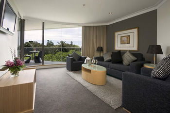 Pullman Quay Grand Sydney Harbour - ACT Tourism 15