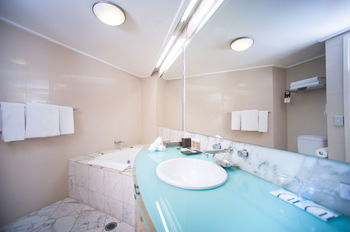 Pullman Quay Grand Sydney Harbour - ACT Tourism 20