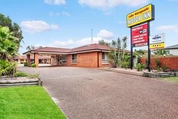 Lake Macquarie Motor Inn - ACT Tourism 0