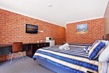 Lake Macquarie Motor Inn - ACT Tourism 7