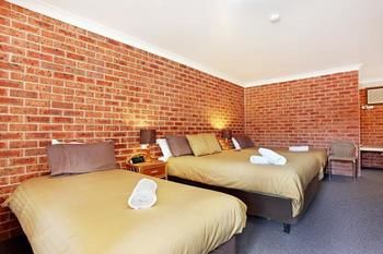Lake Macquarie Motor Inn - ACT Tourism 10