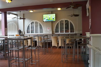 Royal Exhibition Hotel - ACT Tourism 13