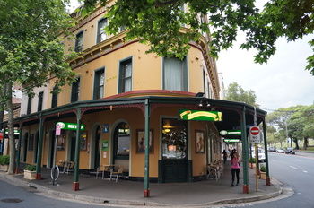 Royal Exhibition Hotel - ACT Tourism 19