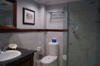 Royal Exhibition Hotel - ACT Tourism 25