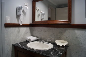 Royal Exhibition Hotel - ACT Tourism 30