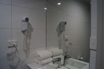 Royal Exhibition Hotel - ACT Tourism 31