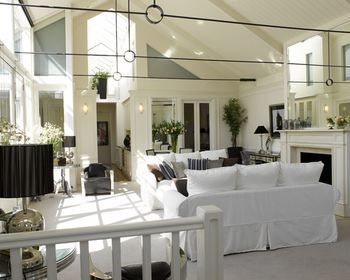 Andre's Mews Luxury Serviced Apartments - ACT Tourism 25