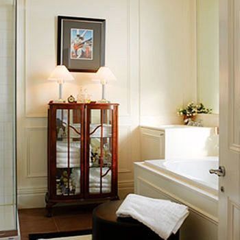 Andre's Mews Luxury Serviced Apartments - ACT Tourism 34