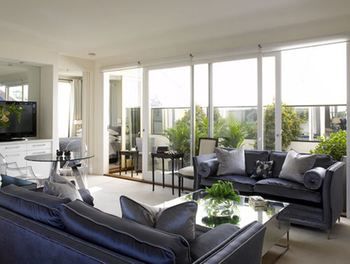 Andre's Mews Luxury Serviced Apartments - ACT Tourism 42