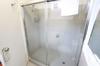 Drummond Apartments Services - ACT Tourism 5