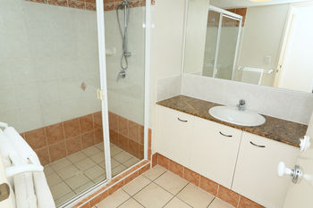San Marino By The Sea Apartments - ACT Tourism 18