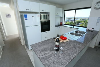 San Marino By The Sea Apartments - ACT Tourism 52