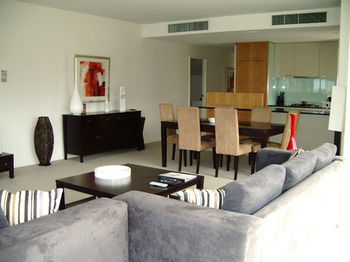 AKOM Docklands - ACT Tourism 6