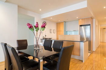 AKOM Docklands - ACT Tourism 23