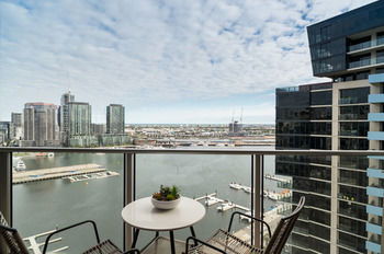 AKOM Docklands - ACT Tourism 41