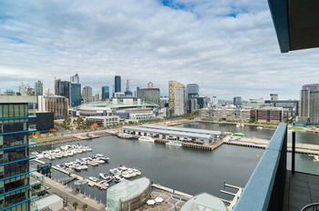 AKOM Docklands - ACT Tourism 43