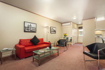 Carlton Clocktower Apartments - ACT Tourism 1