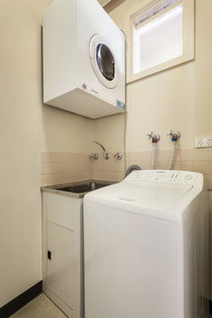 Carlton Clocktower Apartments - ACT Tourism 2