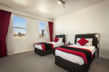 Carlton Clocktower Apartments - ACT Tourism 6