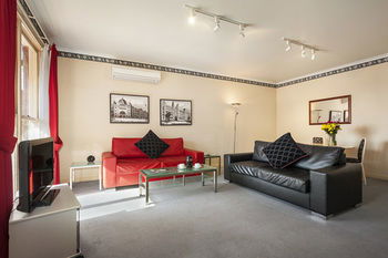 Carlton Clocktower Apartments - ACT Tourism 8