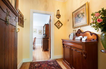 Adeline Bed And Breakfast - ACT Tourism 34