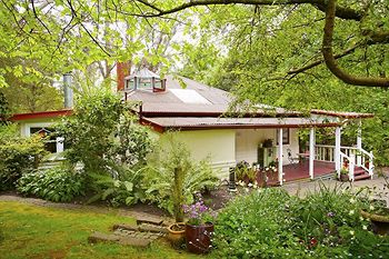Adeline Bed And Breakfast - ACT Tourism 0