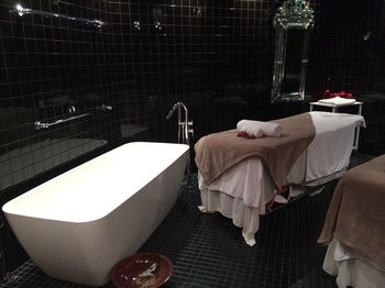 Echoes Boutique Hotel And Restaurant - ACT Tourism 33