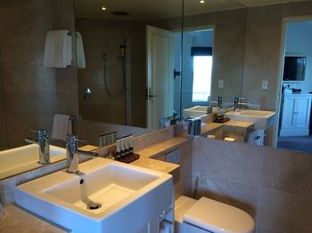 Echoes Boutique Hotel And Restaurant - ACT Tourism 53