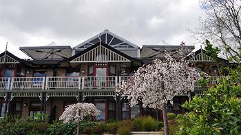 Echoes Boutique Hotel And Restaurant - ACT Tourism 0