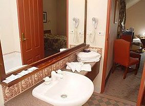 La Maison Boutique - ACT Tourism 7