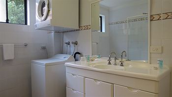 Waldorf Hornsby Residential Apartments - ACT Tourism 1