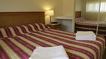 Waldorf Hornsby Residential Apartments - ACT Tourism 5