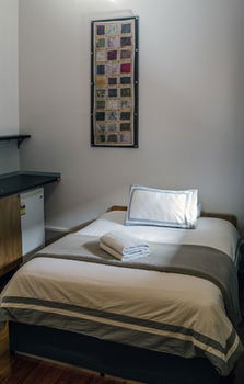 Cambridge Lodge - Hostel/Backpacker - ACT Tourism 28