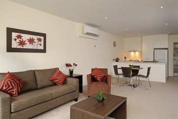 Apartments @ Glen Central ViQi - ACT Tourism 9