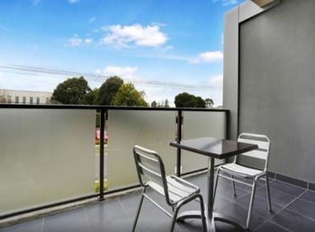 Apartments @ Glen Central ViQi - ACT Tourism 14