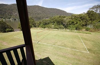 Singletons Retreat - ACT Tourism 1