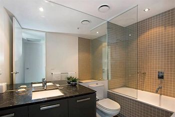 Astra Apartments - St Kilda Rd - ACT Tourism 7