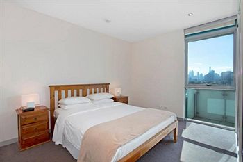 Astra Apartments - St Kilda Rd - ACT Tourism 10