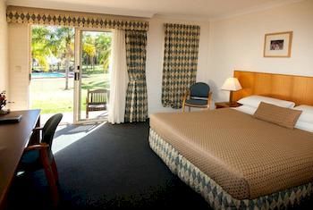 Retreat At Wisemans - ACT Tourism 3